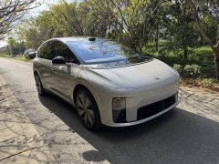 Li Auto i8 Standard Edition - ფოტო 3