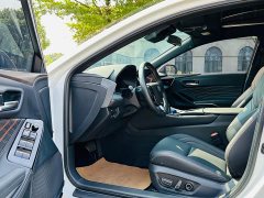 Toyota Avalon 2024 Hybrid 2.0L Luxury - ფოტო 13