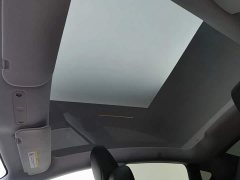 Tesla Model Y Rear-Wheel Drive - ფოტო 14