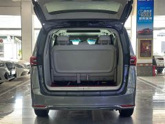 Buick GL8 Land Business Class 652T Luxury - ფოტო 8