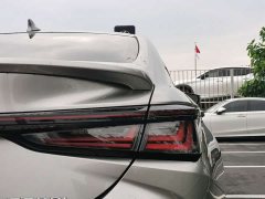 Lexus ES 300h Premium Edition - ფოტო 8