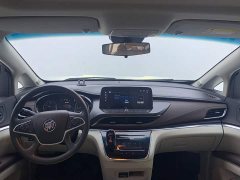 Buick GL8 Land Business Class Smart Edition - ფოტო 13