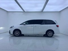 Buick GL8 Land Business Class Smart Edition - ფოტო 3