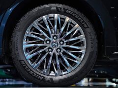 Lexus LM 500h Six-Seat Premium Edition - фото 14