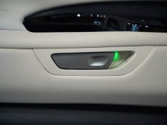 Lexus LM 500h Six-Seat Premium Edition - фото 20