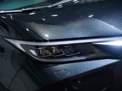 Lexus LM 500h Six-Seat Premium Edition - фото 4