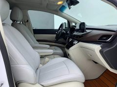 Buick GL8 Land Business Class Smart Edition - ფოტო 12