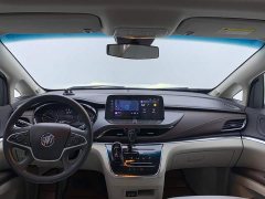 Buick GL8 Land Business Class Smart Edition - ფოტო 15