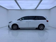 Buick GL8 Land Business Class Smart Edition - ფოტო 3