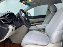 Buick GL8 Land Business Class Smart Edition - ფოტო 9