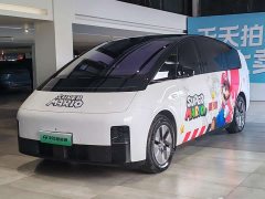 Li Auto MEGA Home Family Edition - ფოტო 1