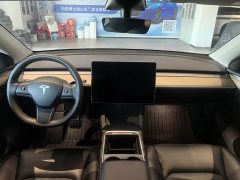 Tesla Model Y 2022 Facelift Rear-Wheel Drive - ფოტო 5