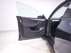 Tesla Model Y Rear-Wheel Drive - ფოტო 15