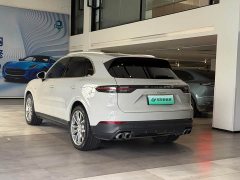 Porsche Cayenne New Energy Cayenne E-Hybrid 2.0T - ფოტო 9