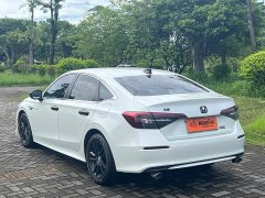 Honda Civic 240TURBO CVT Sport Edition - ფოტო 15