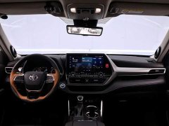 Toyota Highlander Hybrid 2.5L AWD Premium 7-Seater - ფოტო 5