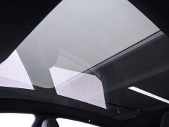 Tesla Model Y Rear-Wheel Drive - ფოტო 10