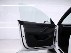 Tesla Model Y Rear-Wheel Drive - ფოტო 11
