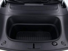 Tesla Model Y Rear-Wheel Drive - ფოტო 18