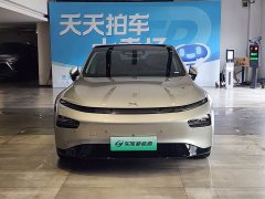 Xpeng P7 2020 670N - ფოტო 2