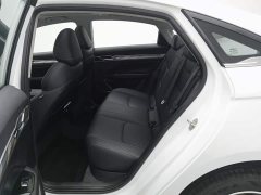 Geely Emgrand L HiP Champion Edition 1.5TD-DHT Pro 100KM Transcendent Type - ფოტო 15
