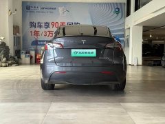 Tesla Model Y Rear-Wheel Drive - ფოტო 5