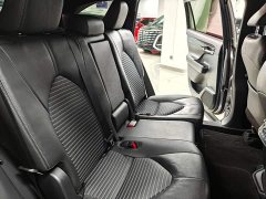 Toyota Crown Venza 2021 2.5L HEV AWD Premium - ფოტო 14