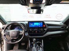 Toyota Crown Venza 2021 2.5L HEV AWD Premium - ფოტო 8