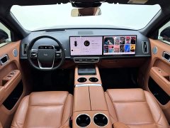 Li Auto Ideal L8 Air - ფოტო 10
