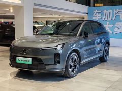 Volvo XC70 Plug-in Hybrid 2026 Two-Wheel Drive Long Range Core - ფოტო 1
