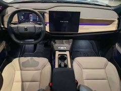 Volvo XC70 Plug-in Hybrid 2026 Two-Wheel Drive Long Range Core - ფოტო 6