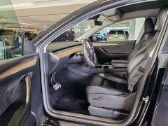 Tesla Model Y Rear-Wheel Drive - ფოტო 4
