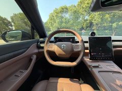 NIO ES8 75kWh - ფოტო 13
