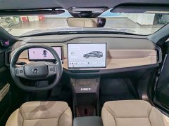 Volvo XC70 Plug-in Hybrid 2026 Two-Wheel Drive Long Range Core - ფოტო 6