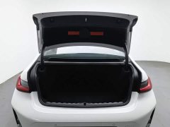 BMW 3 Series 320Li M Sport Package - ფოტო 16