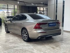 Volvo S60 B4 Smart Luxury Edition - ფოტო 5