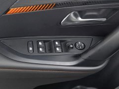 Peugeot 2008 2020 230THP Sharp Elegance Edition - ფოტო 9