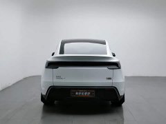 Tesla Model Y Rear-Wheel Drive - ფოტო 2