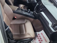 Volvo XC60 B5 AWD Smart Luxury Edition - ფოტო 7