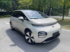 Baojun Yunduo 2023 460 Max - ფოტო 3