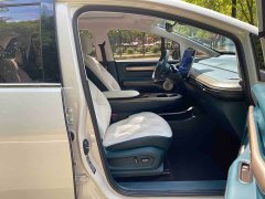 Baojun Yunduo 2023 460 Max - ფოტო 6