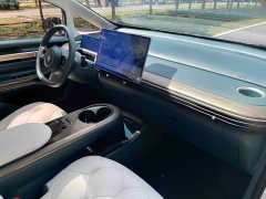 Baojun Yunduo 2023 460 Max - ფოტო 8