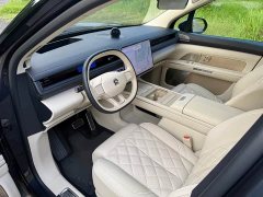 NIO ES8 2026 Six-Seat Executive Signature Edition - ფოტო 6
