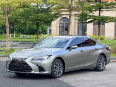 Lexus ES 300h Premium Edition - ფოტო 1