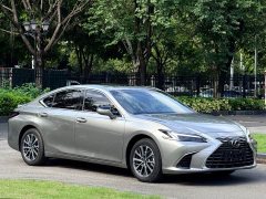 Lexus ES 300h Premium Edition - ფოტო 16