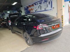 Tesla Model 3 Rear-Wheel Drive - ფოტო 3
