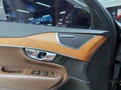 Volvo XC90 B6 Inscription 7-Seater - ფოტო 11