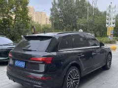 Audi Q7 2025 55 TFSI quattro S line Black Warrior Edition - ფოტო 9