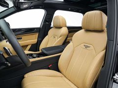 Bentley Bentayga 4.0T V8 Long Wheelbase - photo 20