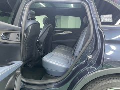 Lincoln Explorer 2021 2.7T AWD Prestige - ფოტო 9